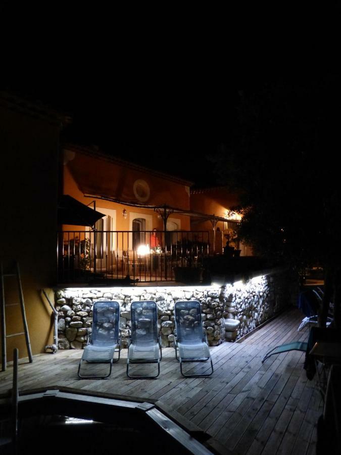 Maison D'Hotes La Garenne Puyloubier Exterior photo